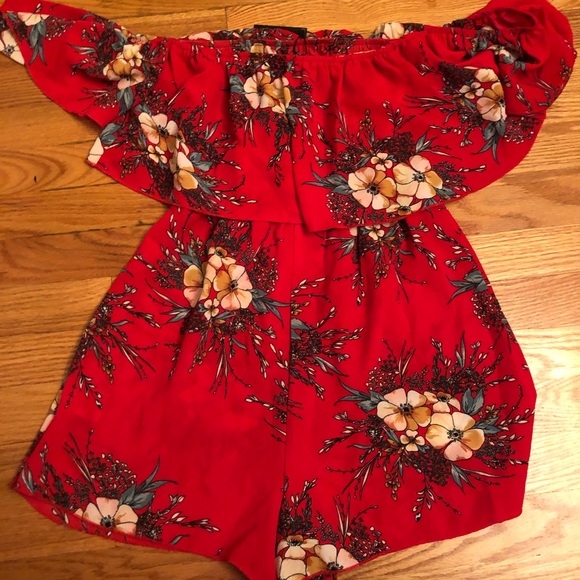 Red floral romper - Picture 7 of 11